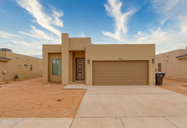 Foto del edificio - 941 Sandhurst Pl
