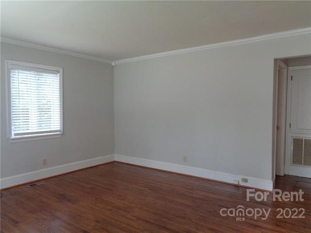 Foto del edificio - 401 E Tremont Ave