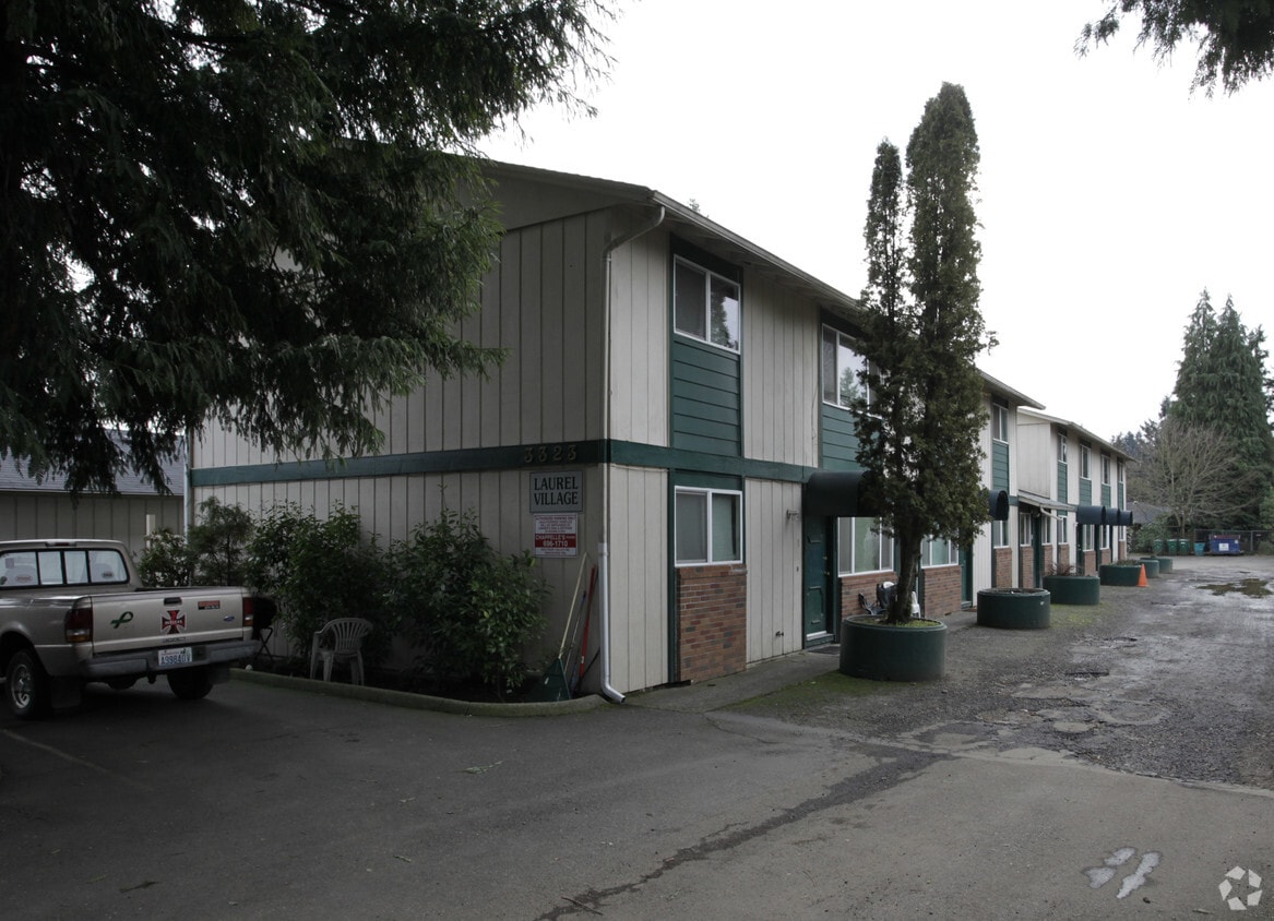 Meadow Wood Apartments in Vancouver, WA