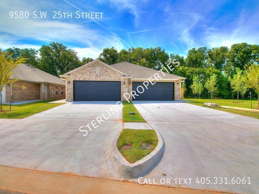 Foto principal - 9580 SW 25th St