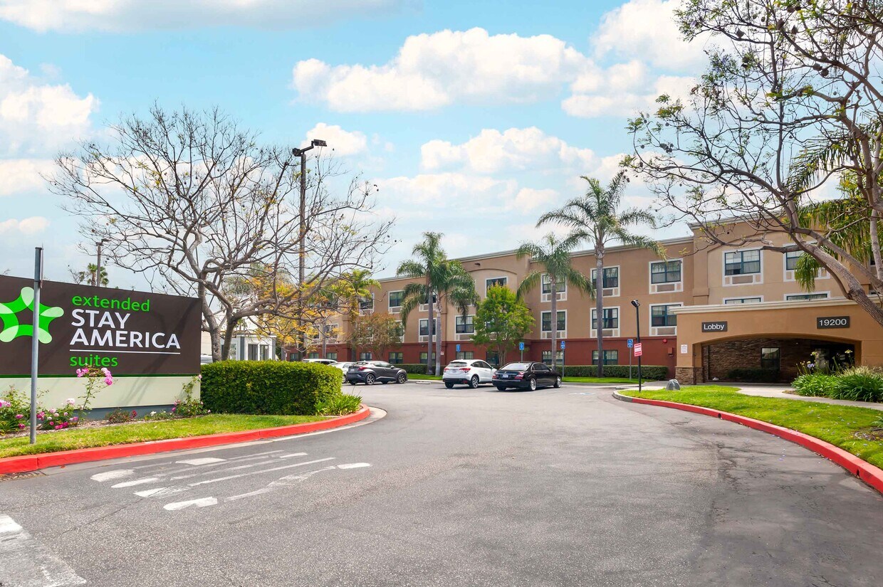 Primary Photo - Furnished Studio-Los Angeles - Torrance Harbor Gateway