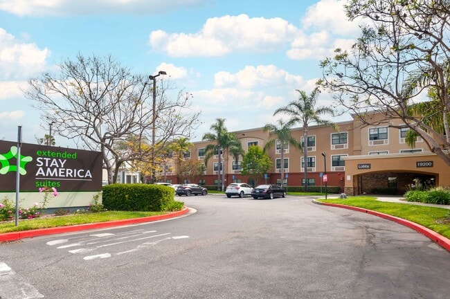 Building Photo - Furnished Studio-Los Angeles - Torrance Harbor Gateway