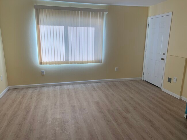 Foto del edificio - 12202 Timlico Ct