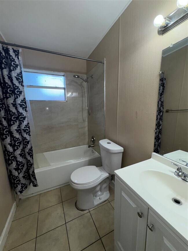 Foto del edificio - 1230 NW 29th Way