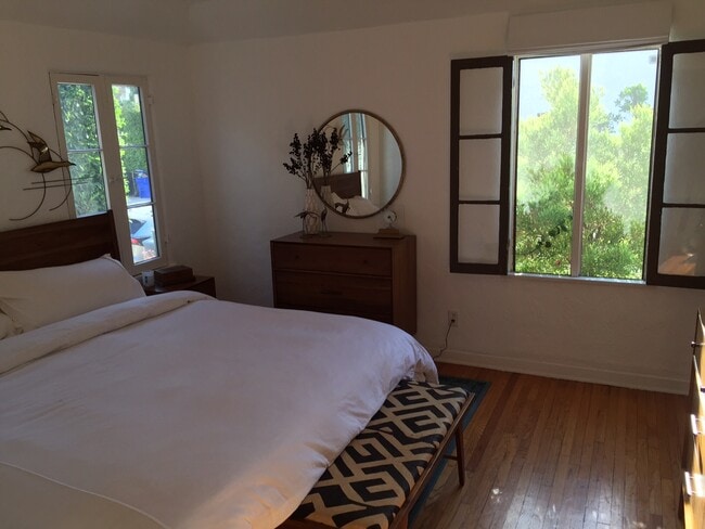 Foto del edificio - 601 N Hayworth Ave