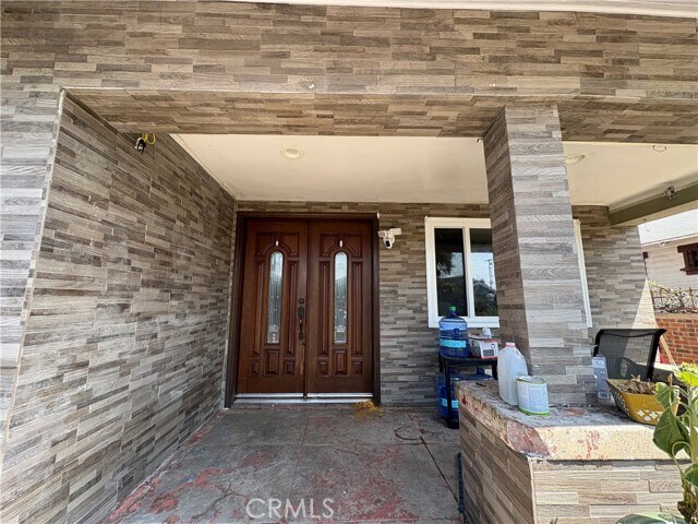 Building Photo - 1829 W 46th St