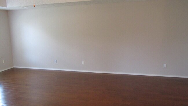 Photo - 1902 SW Spruce Rd Apartment