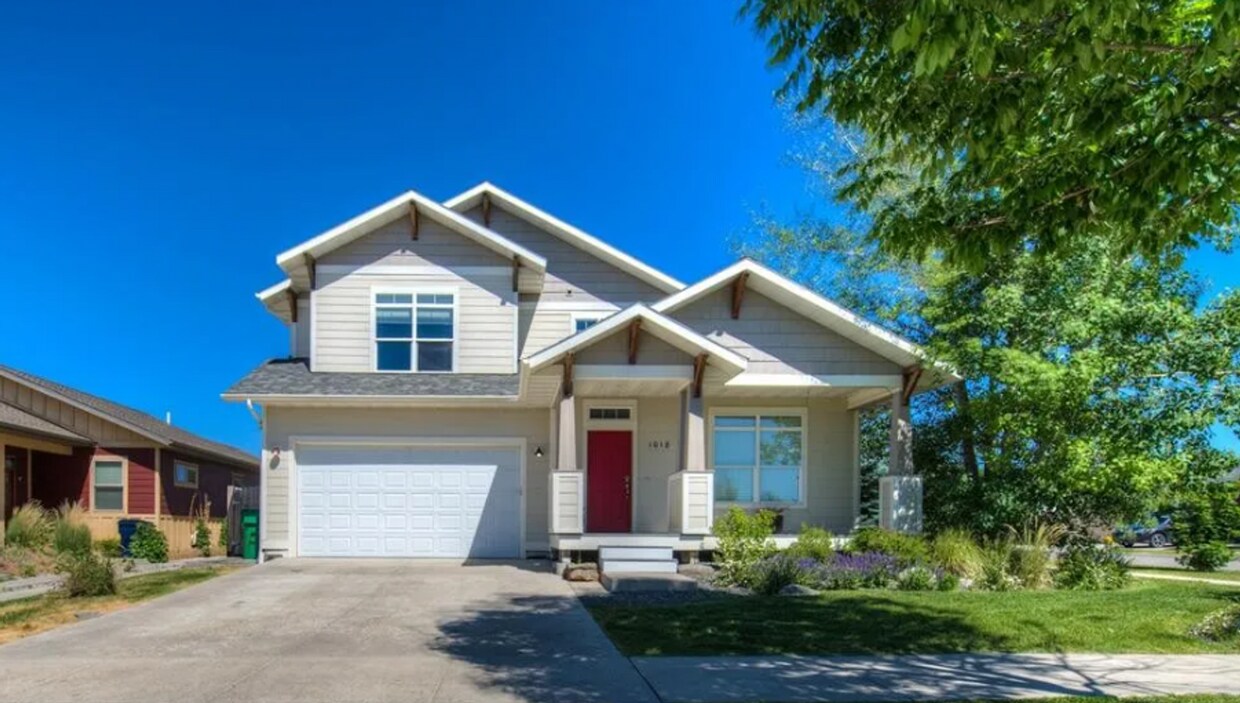 Foto principal - Charming 5-Bedroom Family Home