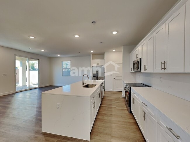 Building Photo - 9242 River Owl Ct