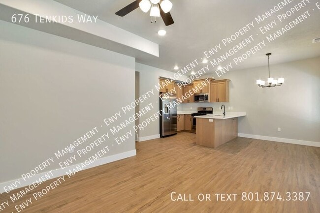 Building Photo - 676 Tenkids Way