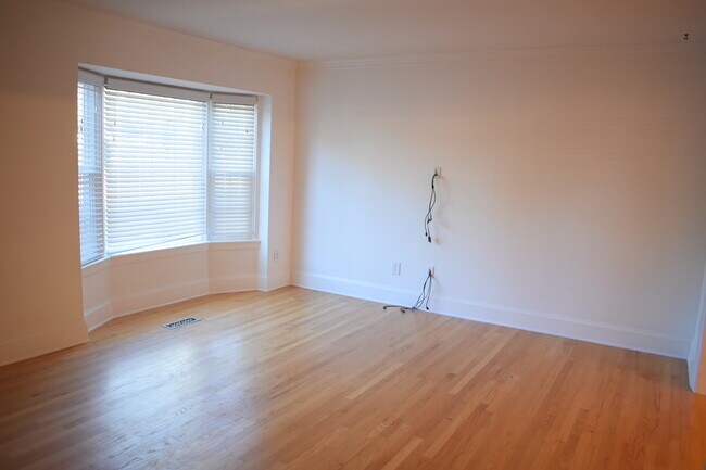 Foto del edificio - 2720 Oleander Dr