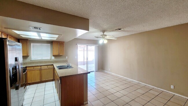 Foto del edificio - 6208 Old Trail Rd