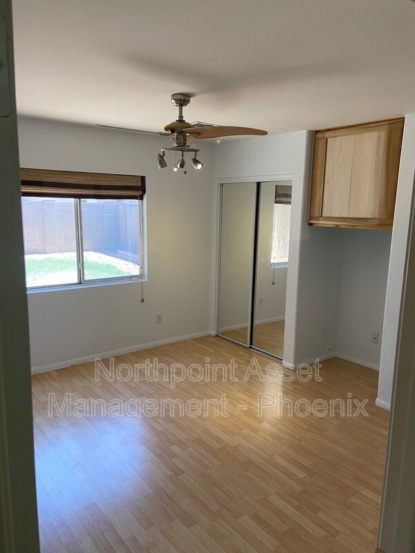 Building Photo - 12017 W Scotts Dr