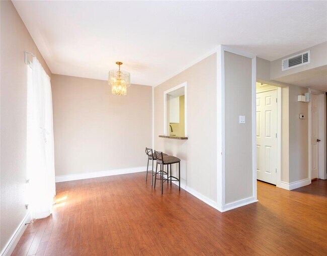 Building Photo - 9029 Gaylord Dr