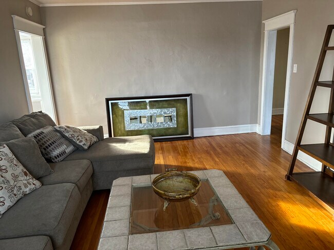 Foto principal - 520 Cinnaminson Ave