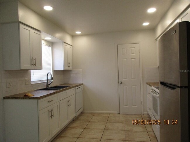 Foto del edificio - 833 Florida Pkwy