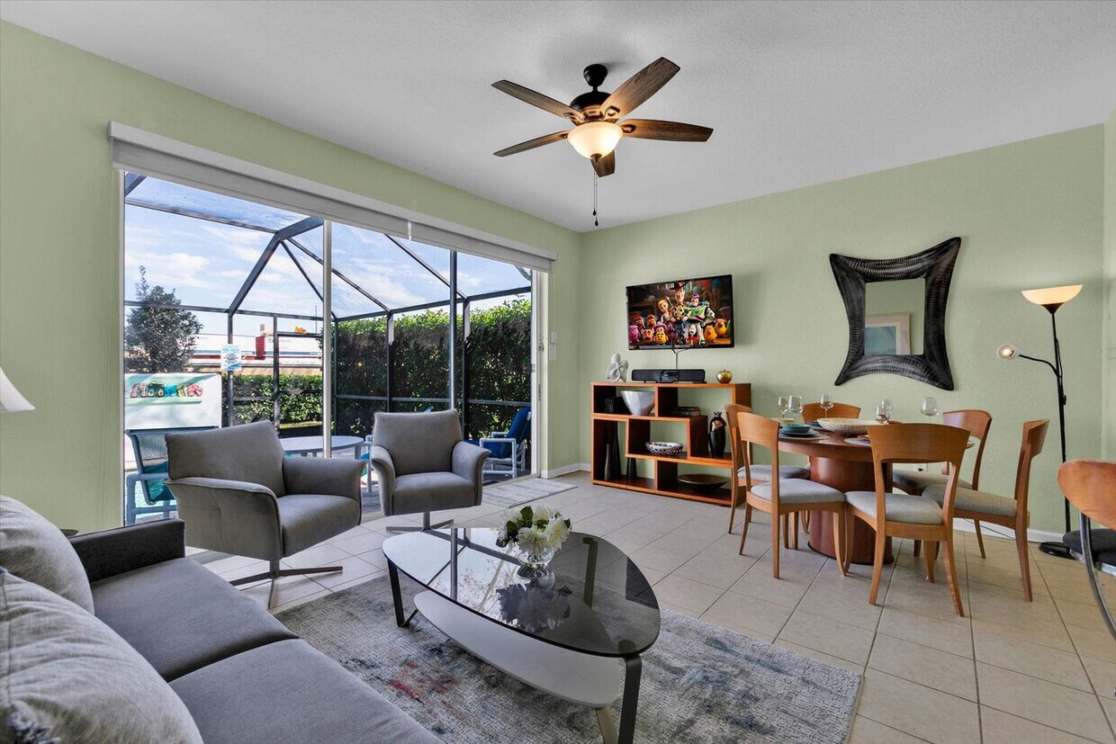 Foto principal - 2549 Maneshaw Ln