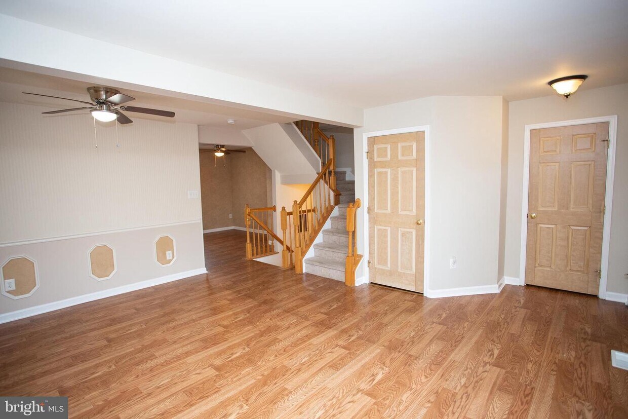 105 Cambridge Ct Deptford NJ 08096 Townhome Rentals in Deptford NJ 105 Cambridge Ct Deptford NJ 08096 Townhome Rentals in Deptford NJ