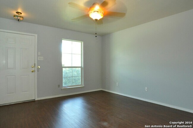 Building Photo - 3 Bedroom/2 1/2 Bath Wildhorse Subdivision