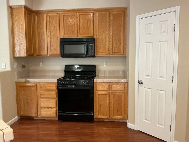 Foto del edificio - Four bedroom beauty