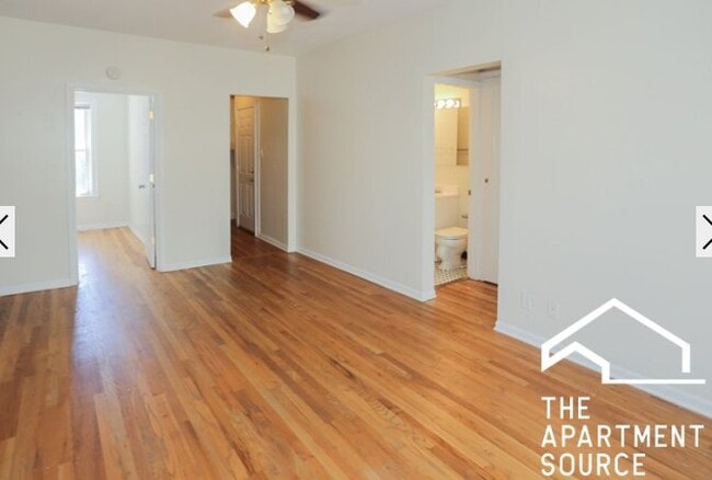 Building Photo - 3916 N Pine Grove Ave