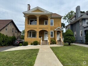 Building Photo - 760 Farmington Ave