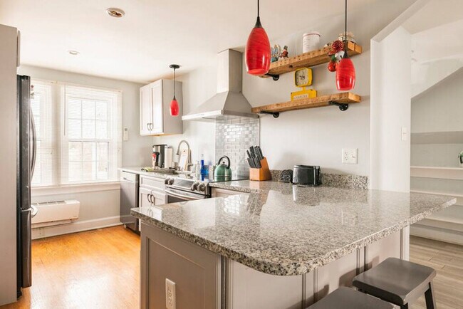 Foto del edificio - Heritage Luxury Condo near Antietam