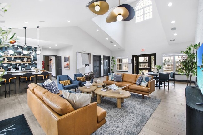 Resident Clubhouse - The Glens at Rolling Ridge