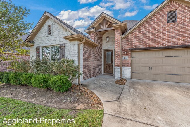 Building Photo - 3 br, 2.5 bath House - 8200 Carters Cove