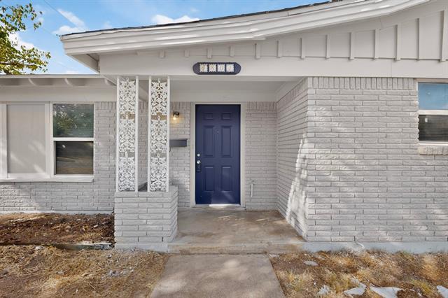 Building Photo - 4801 Hollowbrook Rd