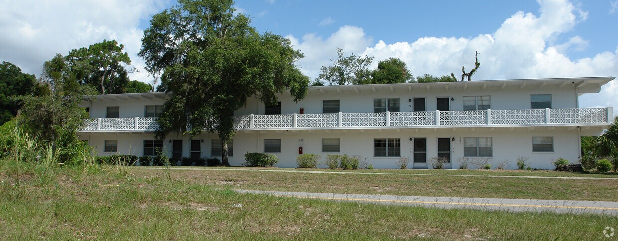 Building Photo - 285 E Stetson Ave