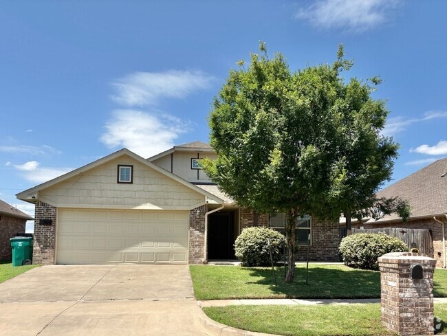 Building Photo - 709 SW 149th Pl
