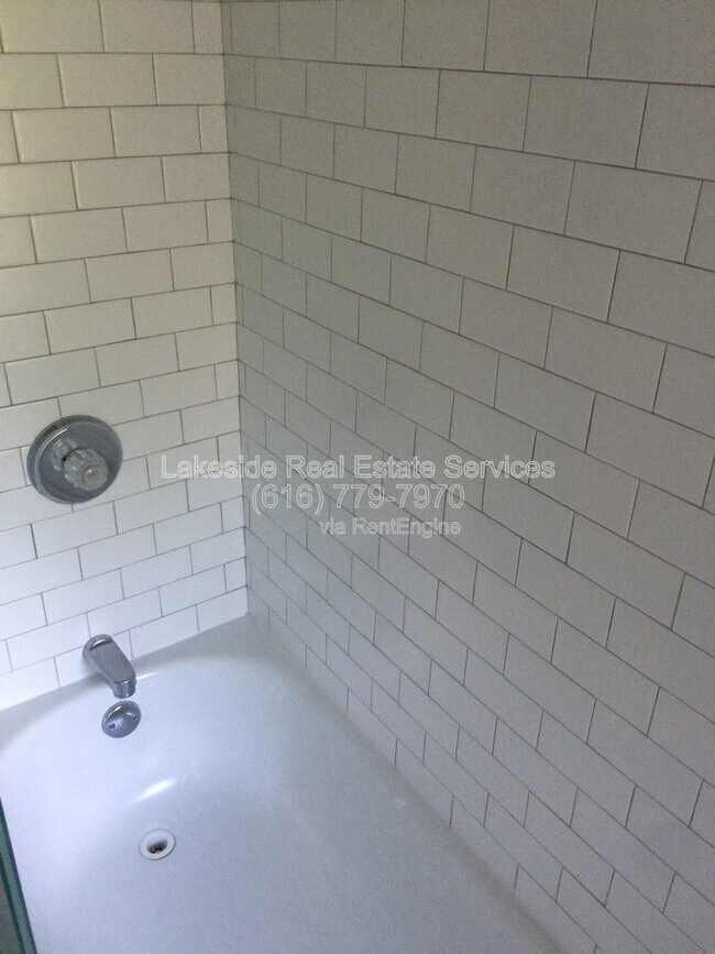 Foto del edificio - 1218 Fisk Rd SE