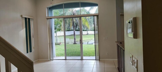 Foto del edificio - 3198 SW 132nd Ave