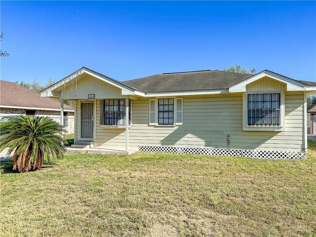 Building Photo - 1103 San Cristobal St