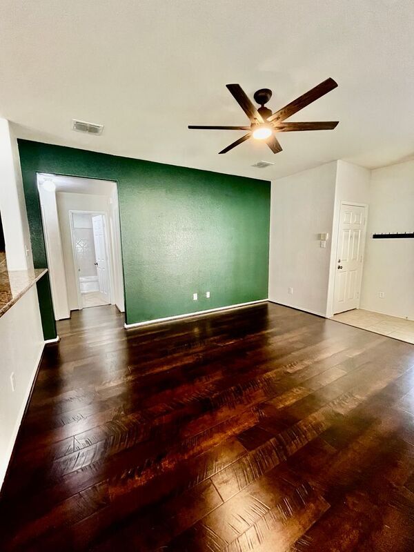 Building Photo - 12176 Walden Wood Dr