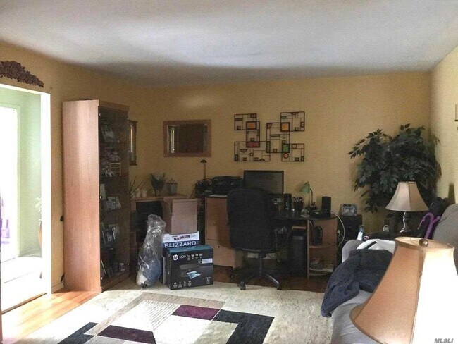 Foto del edificio - 384 Clement Ave