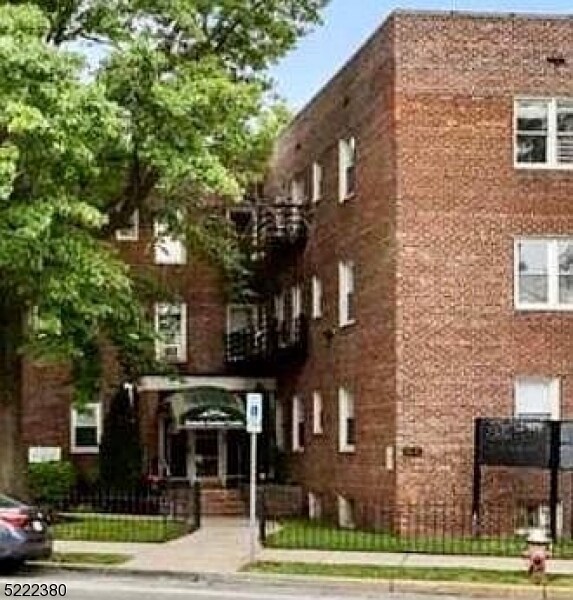 Foto del edificio - 2615 John F. Kennedy Blvd