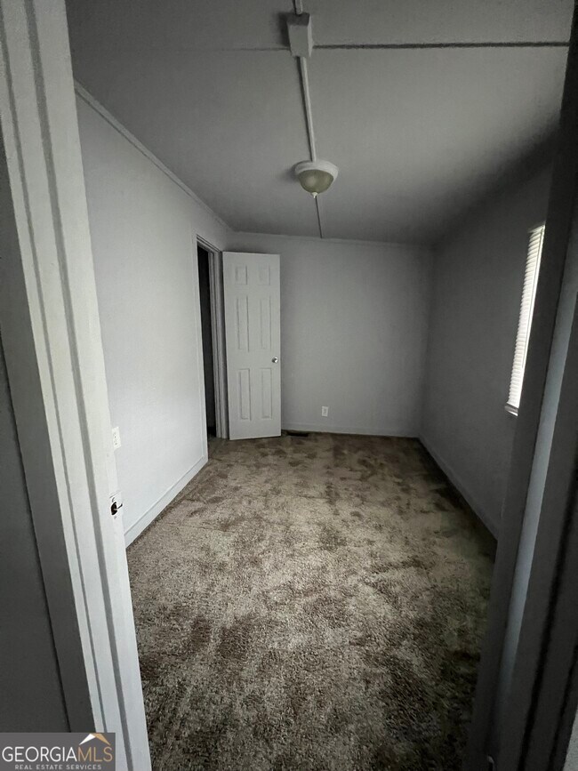 Foto del edificio - 914 Greenville St