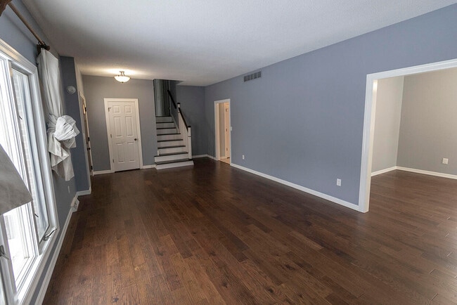 Foto del edificio - 4500 W Bridgewood Dr