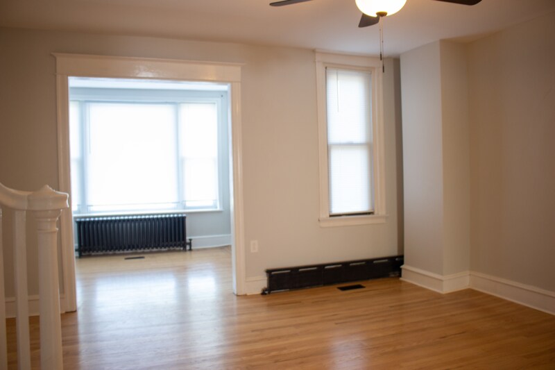 Primary Photo - 5910 Henry Ave