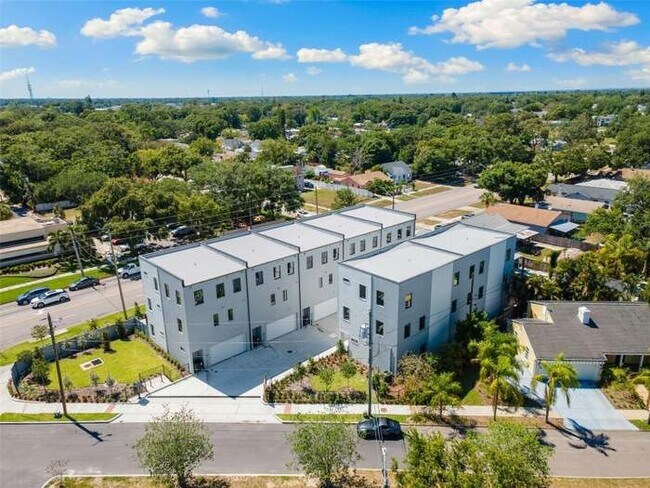 Foto del edificio - 2207 16th St N