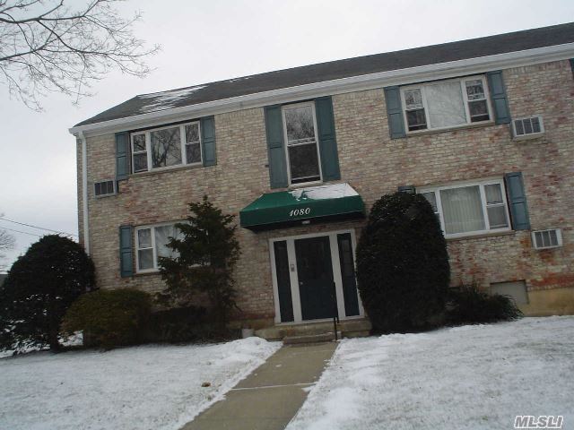 Primary Photo - 1080 Hunter Ave