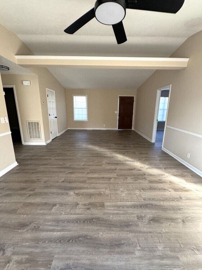 Foto del edificio - NEW PRICE!  Move-In Ready 3 Bedroom 2 Bath Home in Antioch!