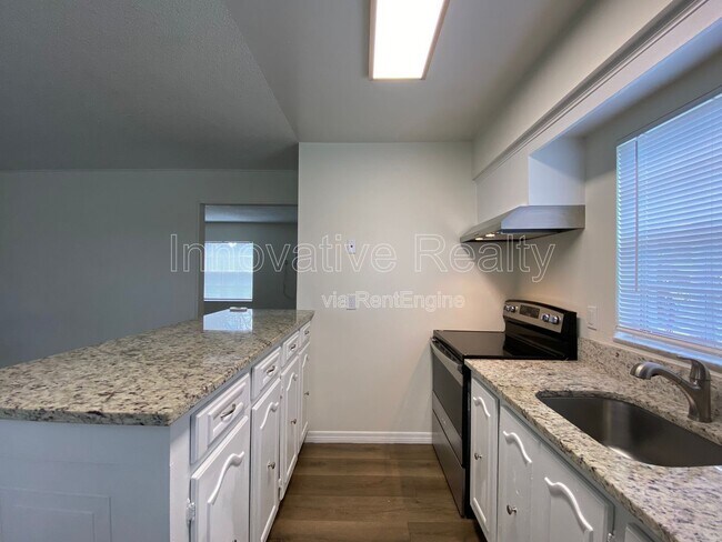 Foto del edificio - 5236 Davisson Ave