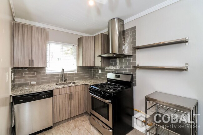 Foto del edificio - 773 Greenwood Ave NE