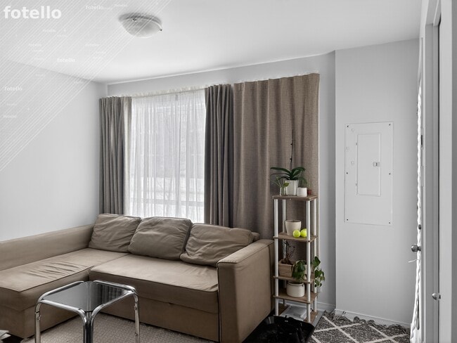 Building Photo - 295 Av De L'hippodrome