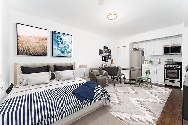 Building Photo - 32 Cornelia St