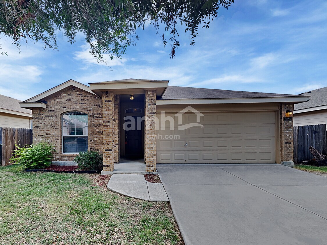 Foto principal - 8055 Chisos Oak Dr