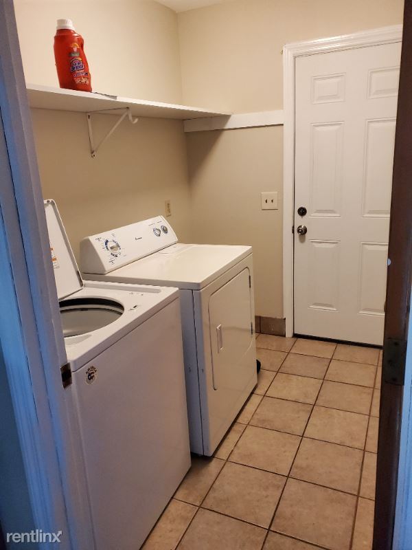 Building Photo - 3 br, 2 bath House - 4817 College Acres Dr